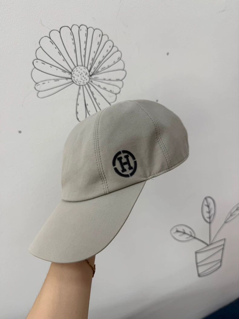Hermes Hermes H Logo Baseball Cap in Gray Size ONE SIZE - 4 Thumbnail