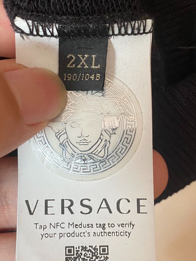 Versace Versace Black Sweater with Gold Detailing Size US XXL / EU 58 / 5 - 4 Thumbnail