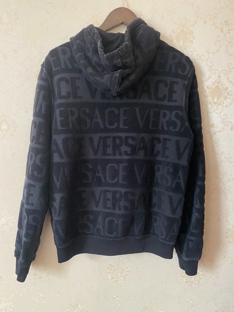 Versace Versace Rare Black Hoodie with Logo Design Size US M / EU 48-50 / 2 - 4 Thumbnail