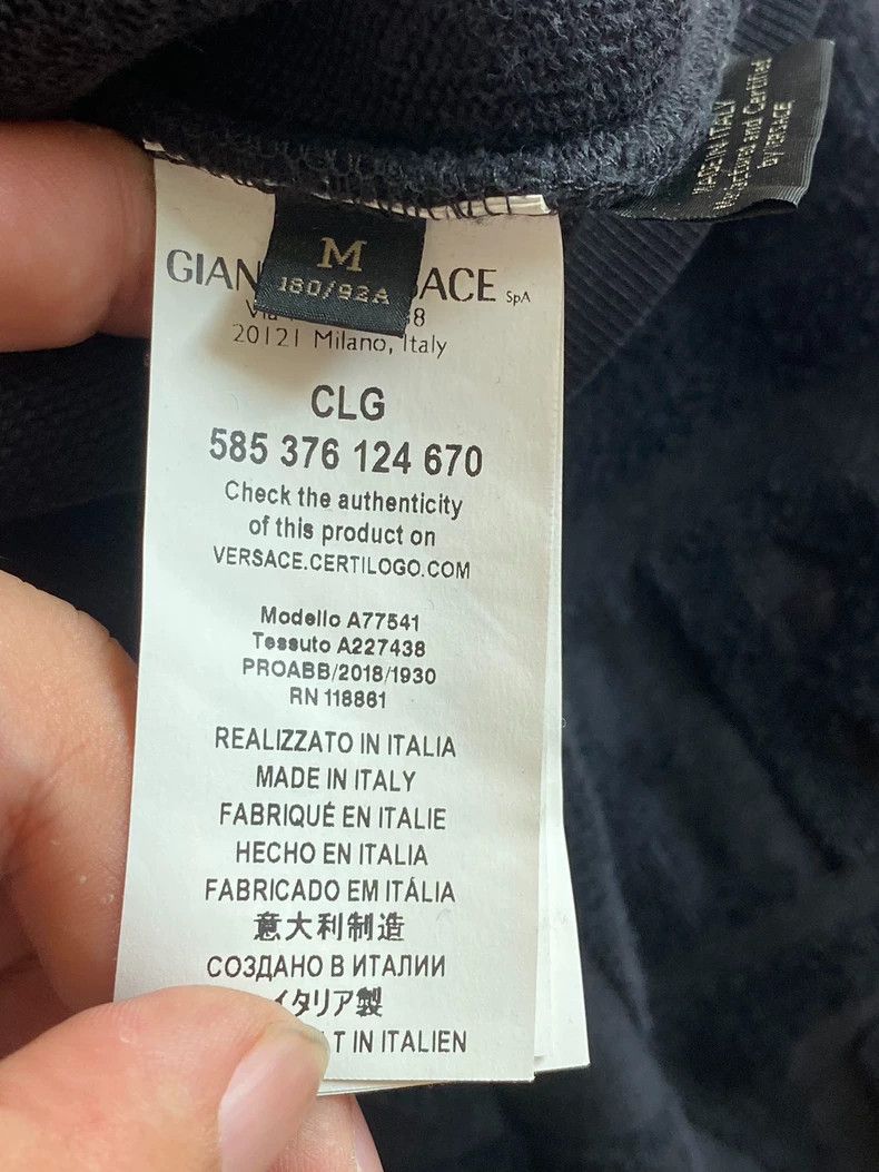 Versace Versace Rare Black Hoodie with Logo Design Size US M / EU 48-50 / 2 - 6 Thumbnail