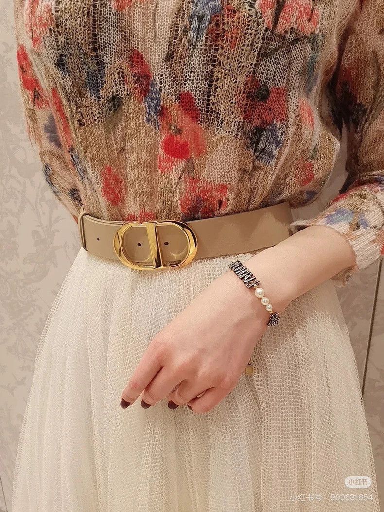 Dior Dior Gold Buckle Belt in Nude Pink Size ONE SIZE - 7 Thumbnail