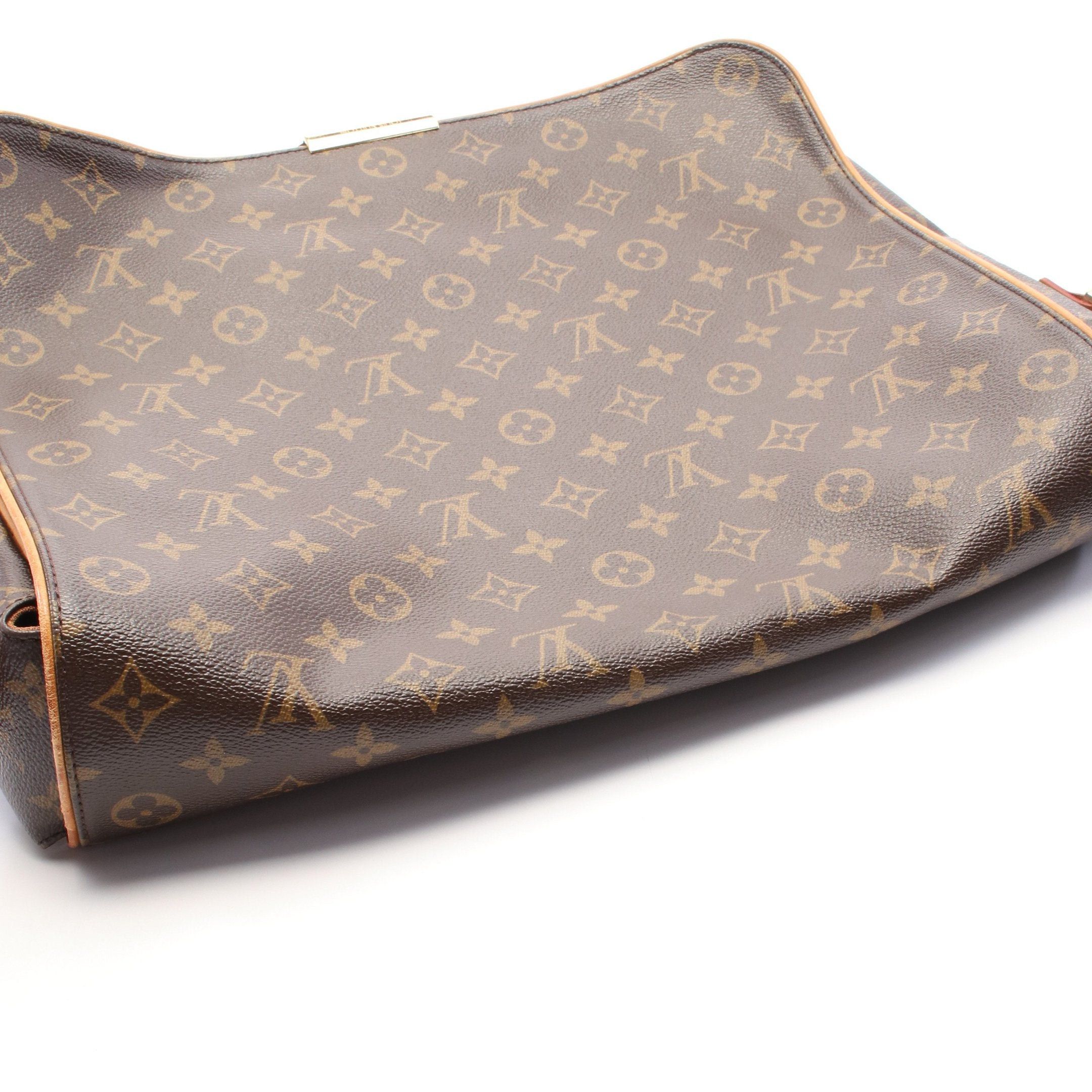 Louis Vuitton Louis Vuitton Aves Monogram Shoulder Bag Leather Brown Size ONE SIZE - 9 Thumbnail