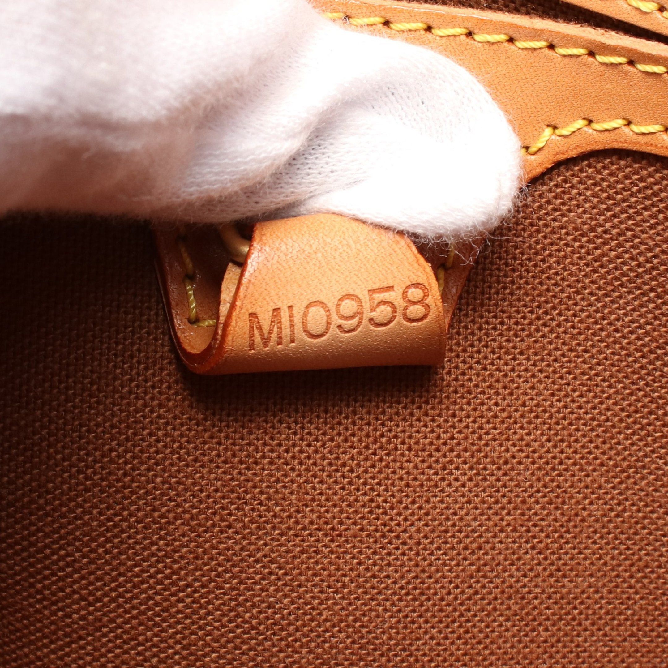 Louis Vuitton Louis Vuitton Ellipse Pm Monogram Handbag Leather Brown Size ONE SIZE - 5 Thumbnail