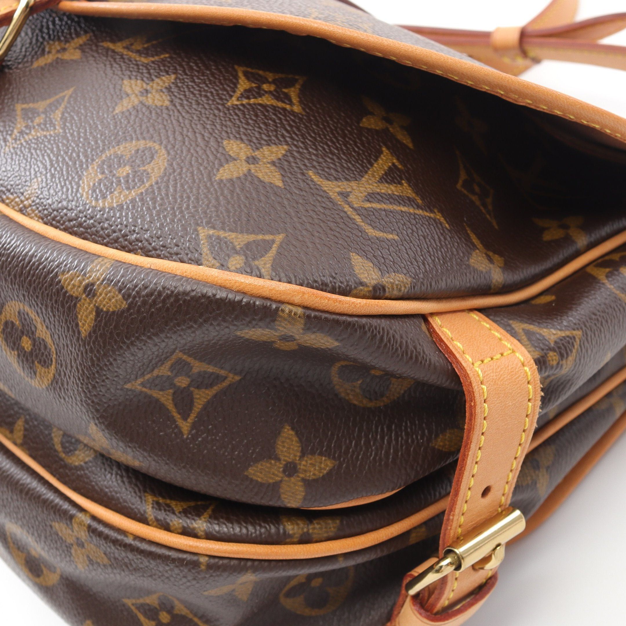 Louis Vuitton Louis Vuitton Saumur 30 Monogram Shoulder Bag Leather Brown Size ONE SIZE - 7 Thumbnail