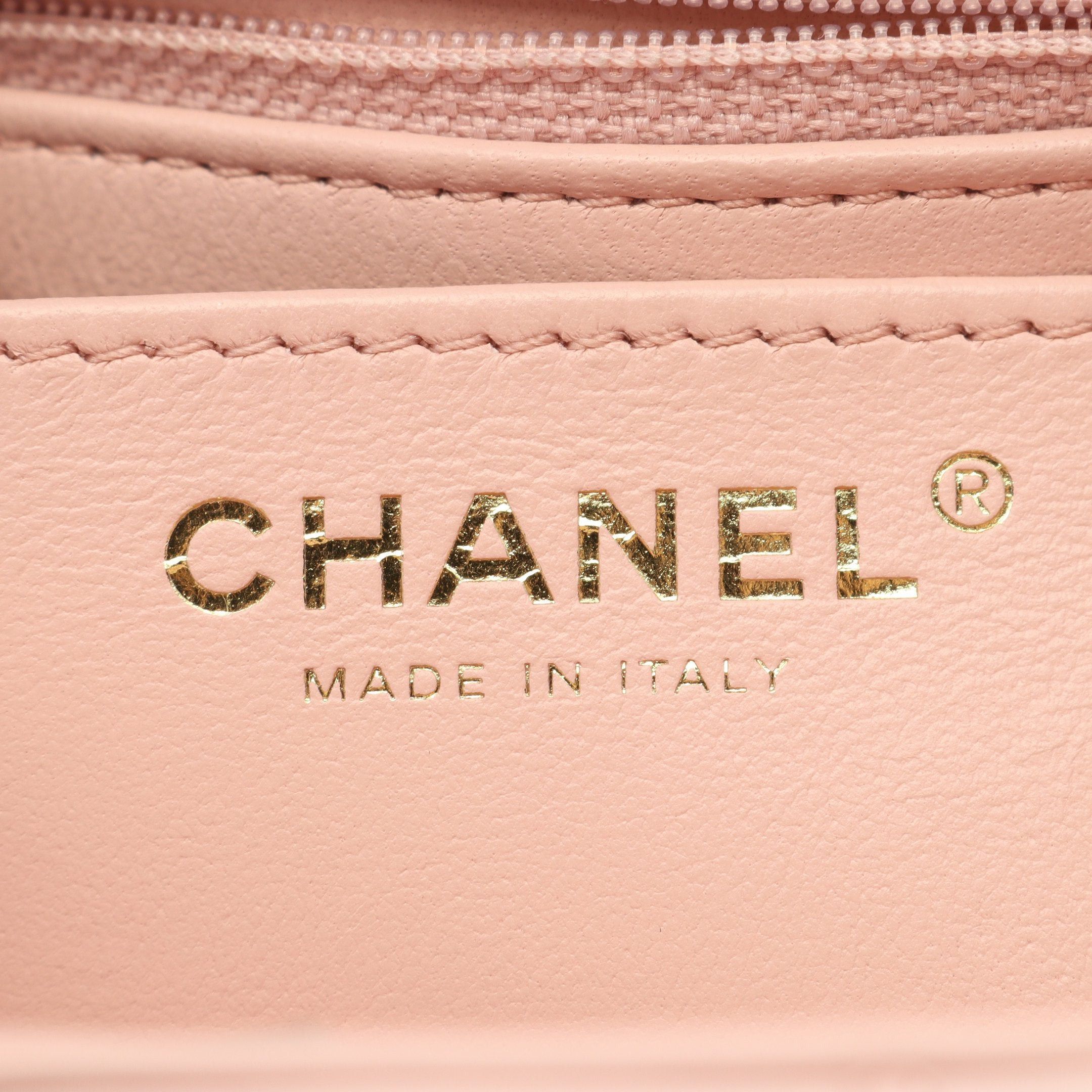 Chanel Chanel Matelasse Chain Shoulder Bag Lambskin Pink Gold Hardware Size ONE SIZE - 4 Thumbnail