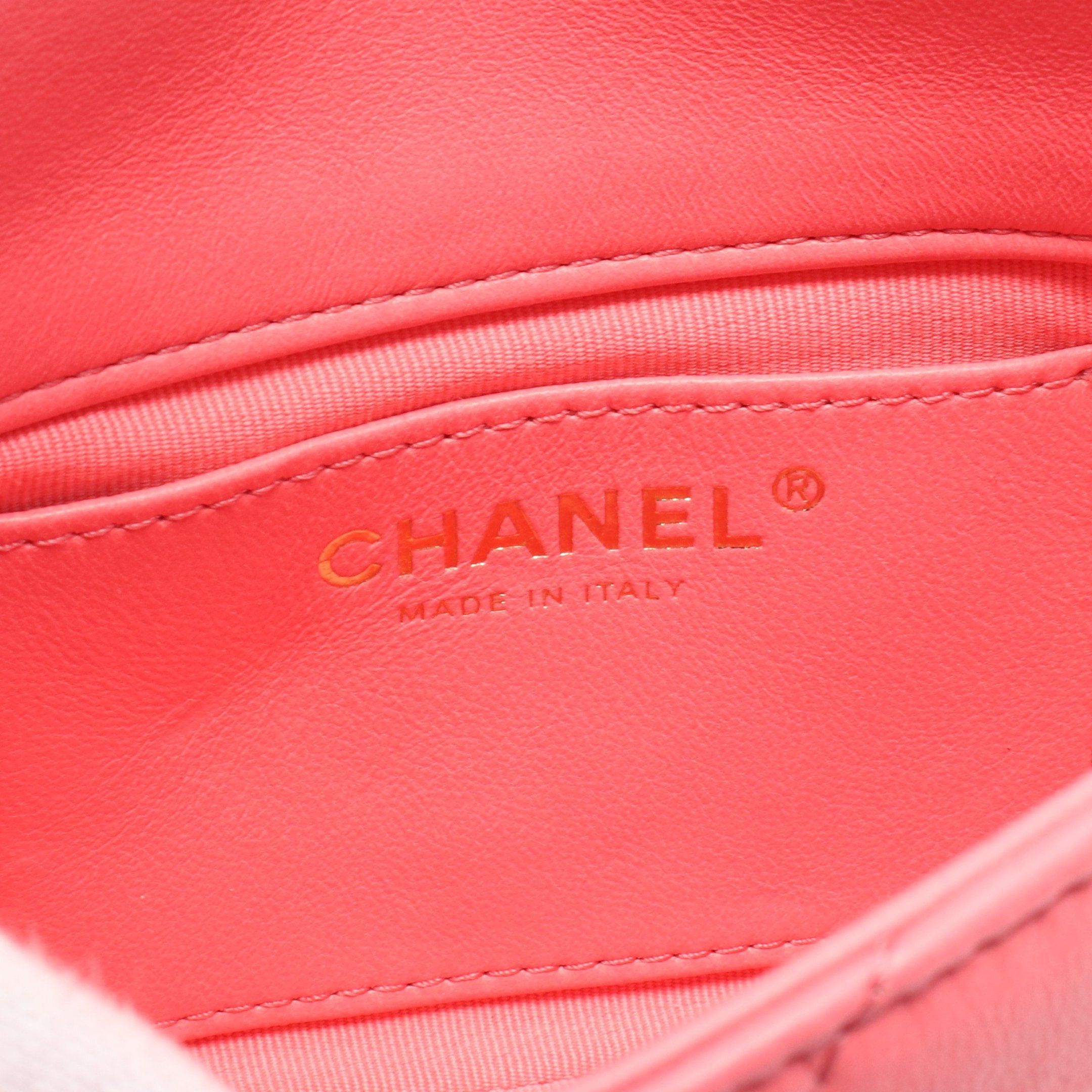 Chanel Chanel Matelasse Chain Shoulder Bag Lambskin Pink Gold Hardware Size ONE SIZE - 4 Thumbnail
