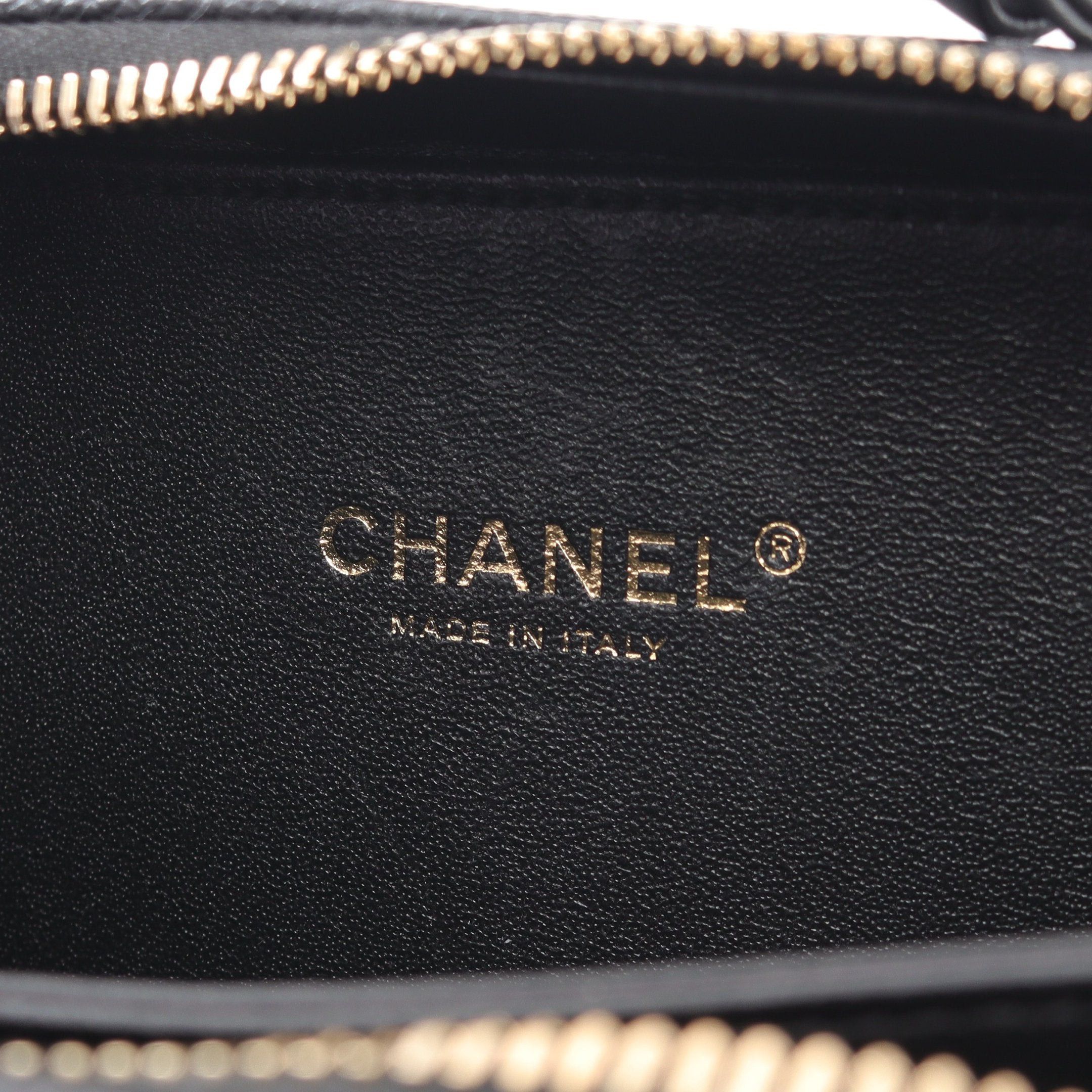 Chanel Chanel Cc Figley Small Vanity Bag Chain Shoulder Caviar Skin Black Gold Hardware Size ONE SIZE - 4 Thumbnail
