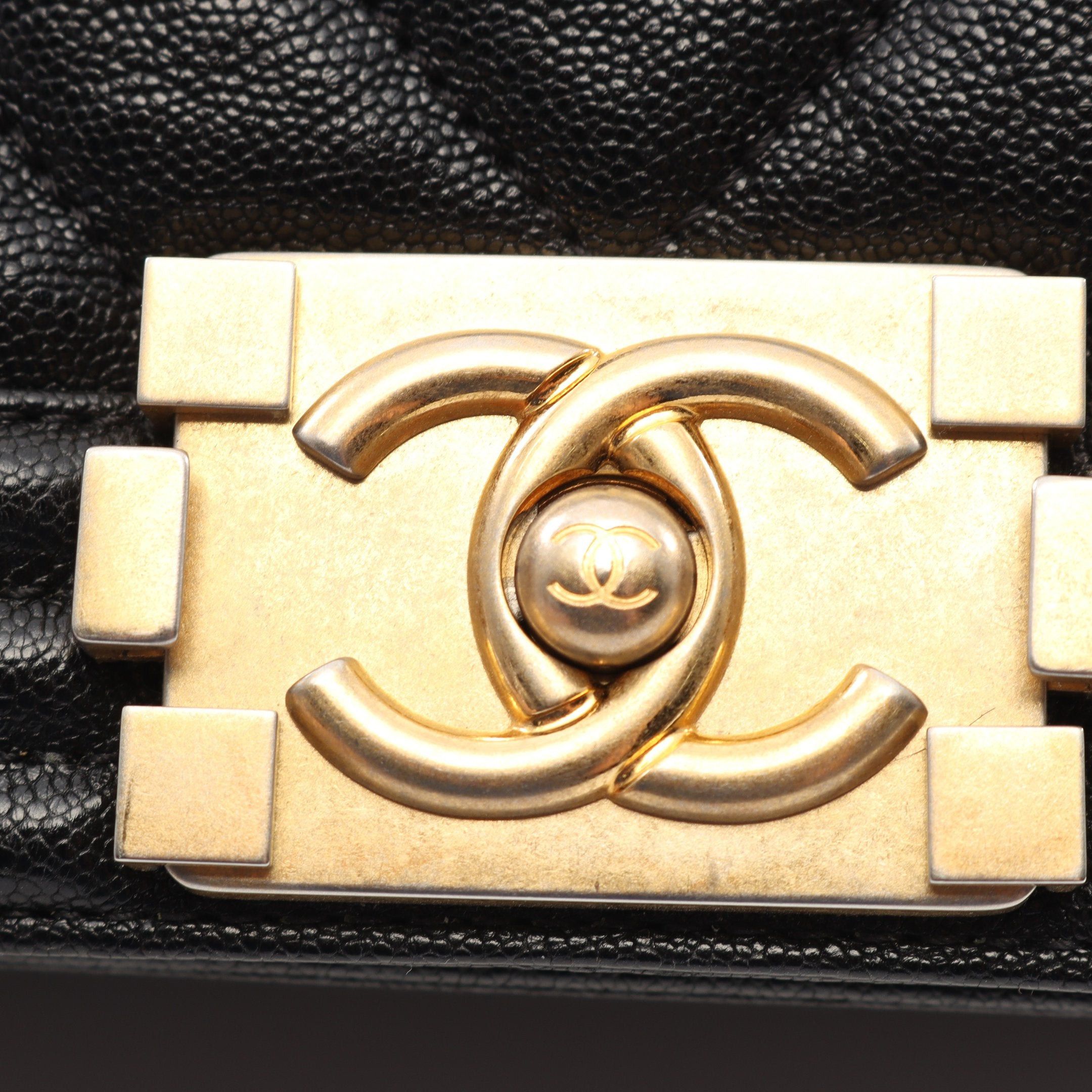 Chanel Chanel Boy Chanel Small V-Stitch Chevron Chain Shoulder Bag Caviar Skin Black Gold Hardware Size ONE SIZE - 6 Thumbnail