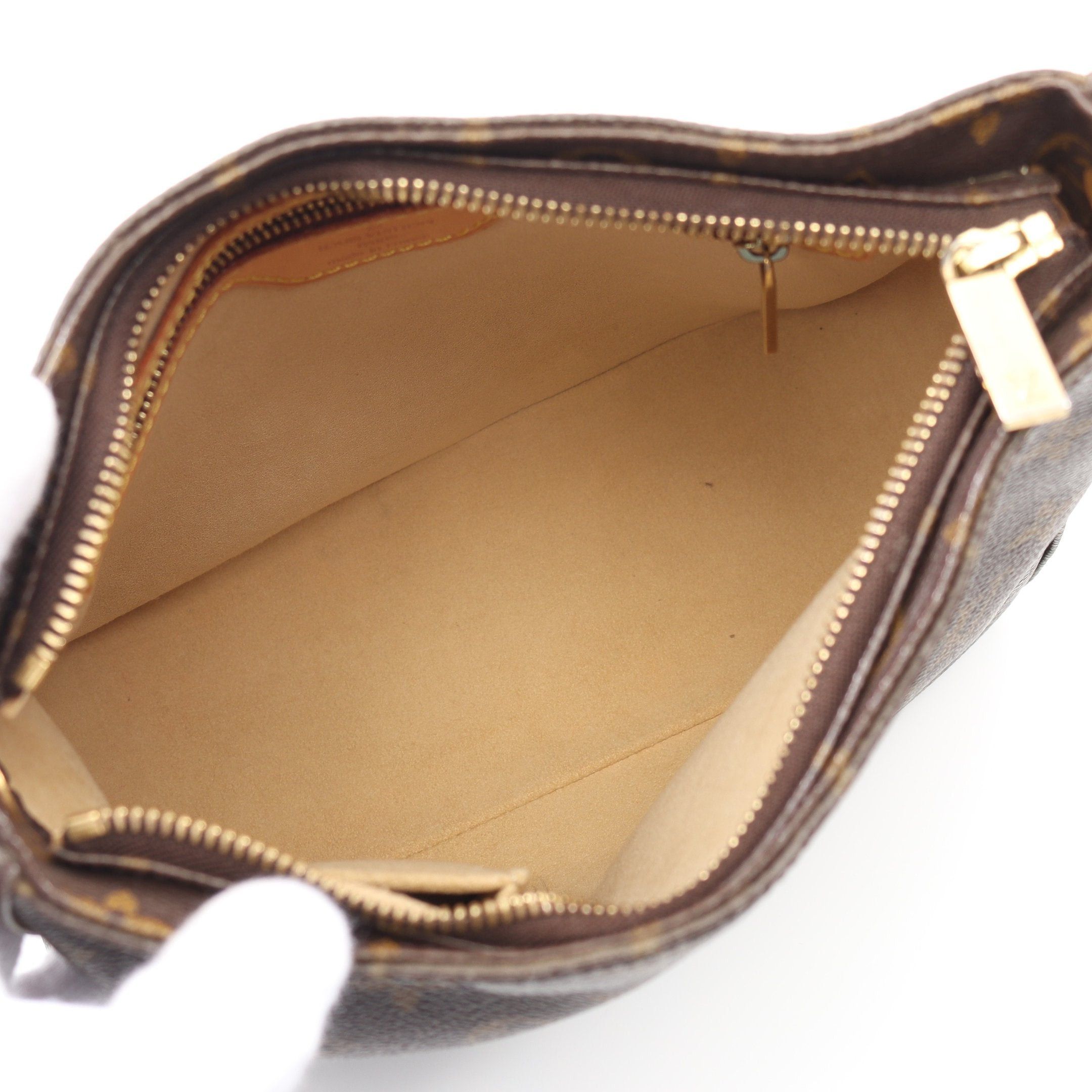 Louis Vuitton Louis Vuitton Looping Mm Monogram Shoulder Bag Leather Brown Size ONE SIZE - 3 Thumbnail