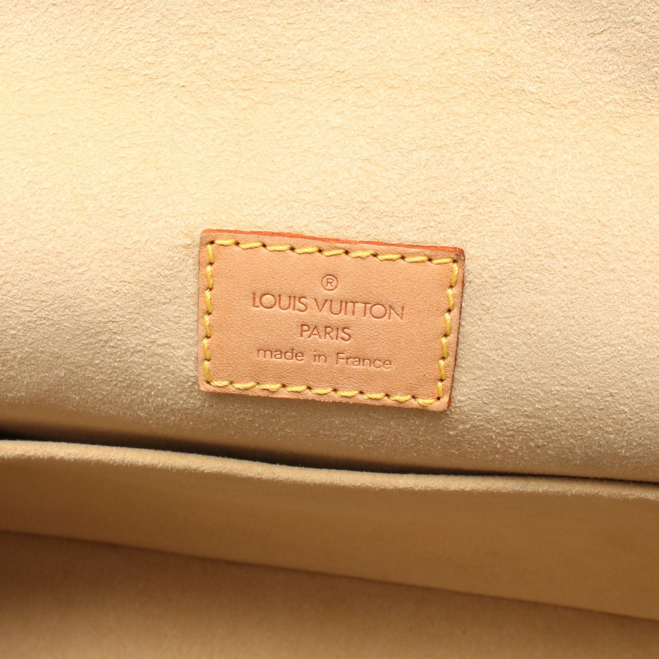 Louis Vuitton Louis Vuitton Hudson Pm Monogram Shoulder Bag Leather Brown Size ONE SIZE - 4 Thumbnail