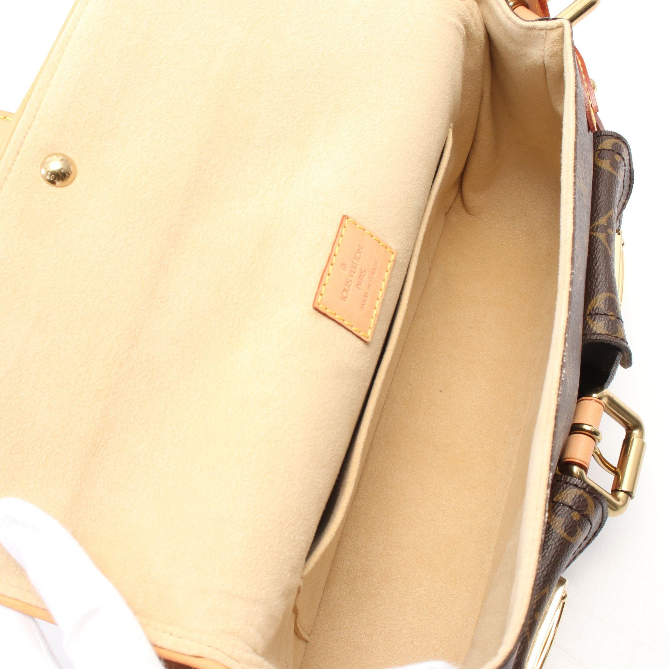 Louis Vuitton Louis Vuitton Hudson Pm Monogram Shoulder Bag Leather Brown Size ONE SIZE - 3 Thumbnail