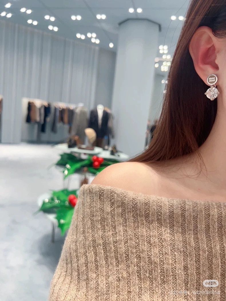 Miu Miu Miu Miu Green Crystal Letter Earrings Size ONE SIZE - 6 Thumbnail