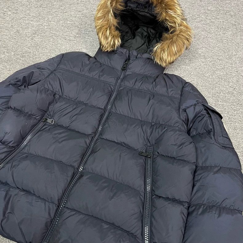 Moncler Moncler Fur Collar Down Jacket Size 2 Size US M / EU 48-50 / 2 - 3 Thumbnail