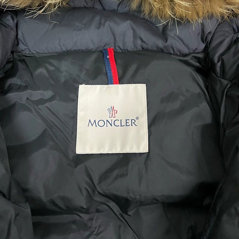 Moncler Moncler Fur Collar Down Jacket Size 2 Size US M / EU 48-50 / 2 - 6 Thumbnail