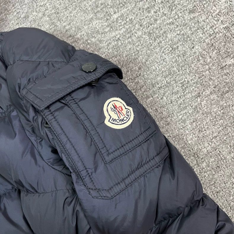 Moncler Moncler Fur Collar Down Jacket Size 2 Size US M / EU 48-50 / 2 - 4 Thumbnail