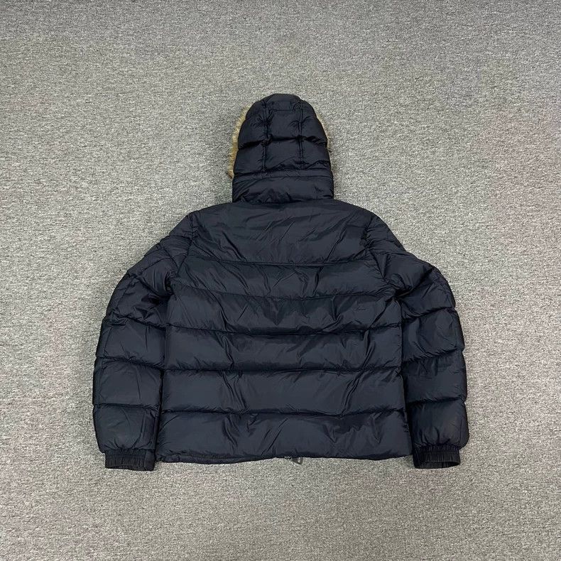 Moncler Moncler Fur Collar Down Jacket Size 2 Size US M / EU 48-50 / 2 - 2 Thumbnail