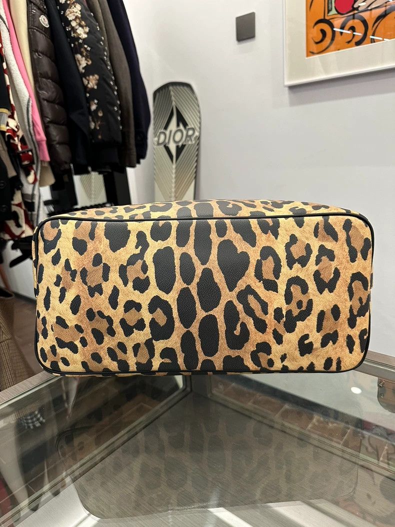 Givenchy Givenchy Brown Leopard Print Tote Handbag Size ONE SIZE - 4 Thumbnail
