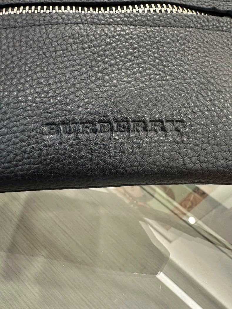 Burberry Burberry Black Leather Mobile Shoulder Bag Size ONE SIZE - 3 Thumbnail