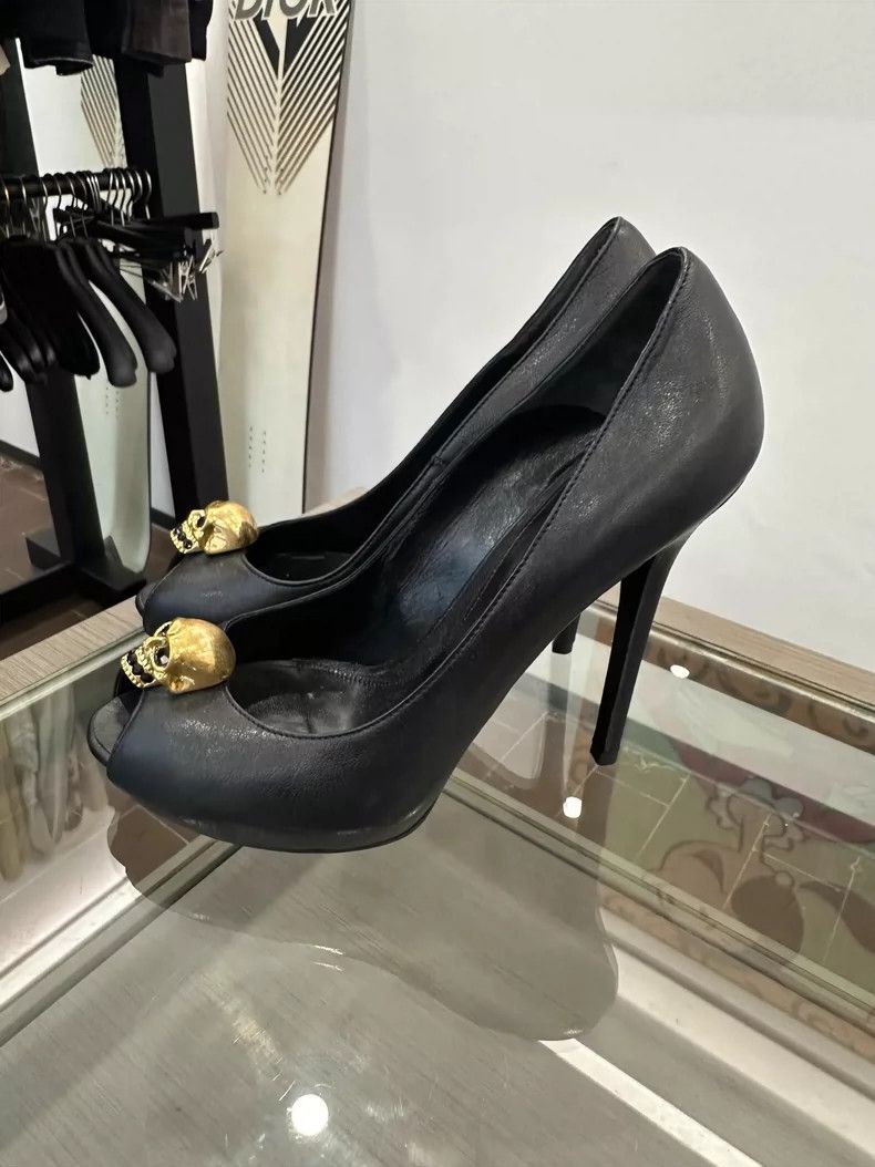 Alexander McQueen Mcqueen Black High Heels with Skull Detail Size US 8 / EU 41 - 3 Thumbnail