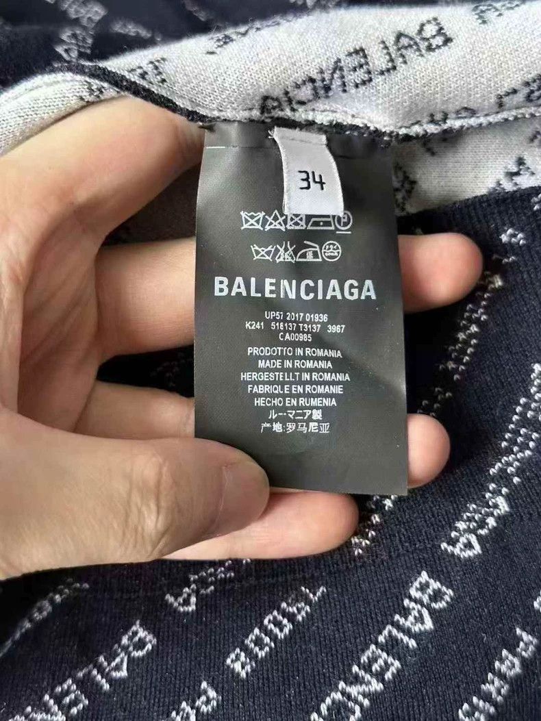 Balenciaga Balenciaga Logo Knit Sweater in Black Size US L / EU 52-54 / 3 - 4 Thumbnail