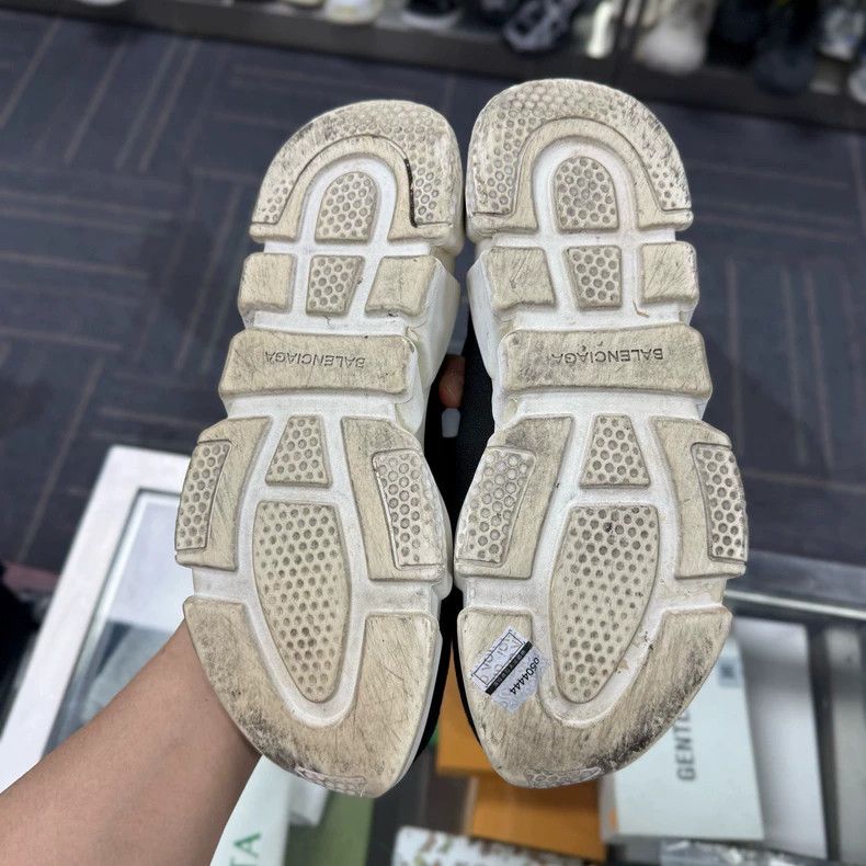 Balenciaga Balenciaga Sock Sneakers Size 41 Size US 10 / EU 43 - 2 Thumbnail