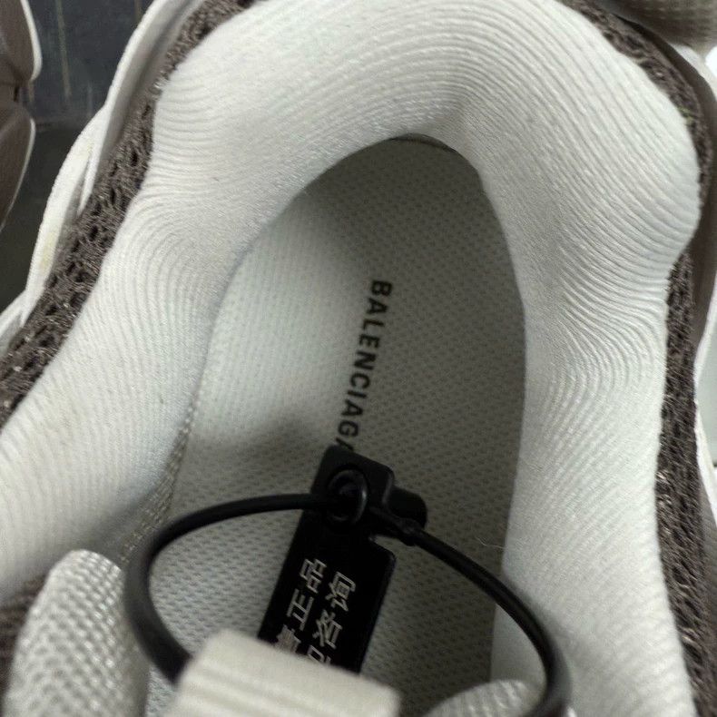 Balenciaga Balenciaga TRACK Sneakers White Brown New Size US 7 / EU 40 - 8 Thumbnail