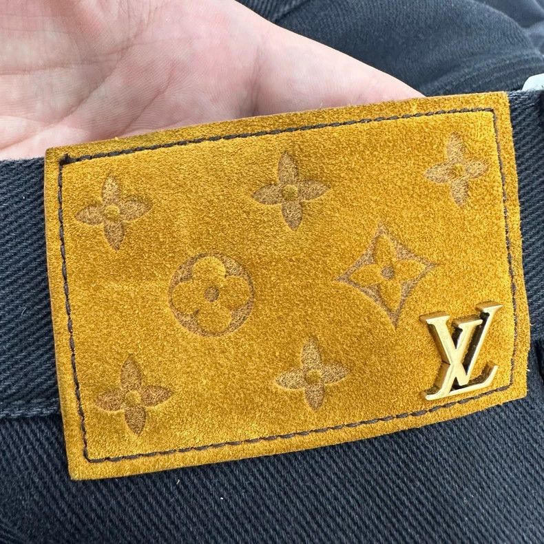Louis Vuitton Louis Vuitton Graffiti Logo Wide Leg Jeans Size US 32 / EU 48 - 5 Thumbnail