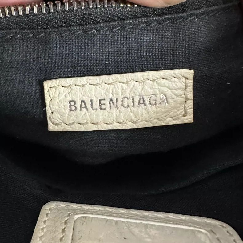 Balenciaga Balenciaga Tote Bag with Some Signs of Use Size ONE SIZE - 6 Thumbnail