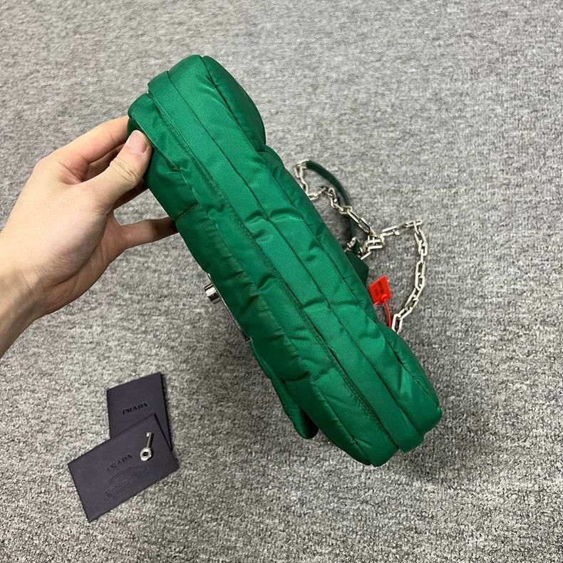Prada Prada Green Crossbody Chain Bag Size ONE SIZE - 5 Thumbnail