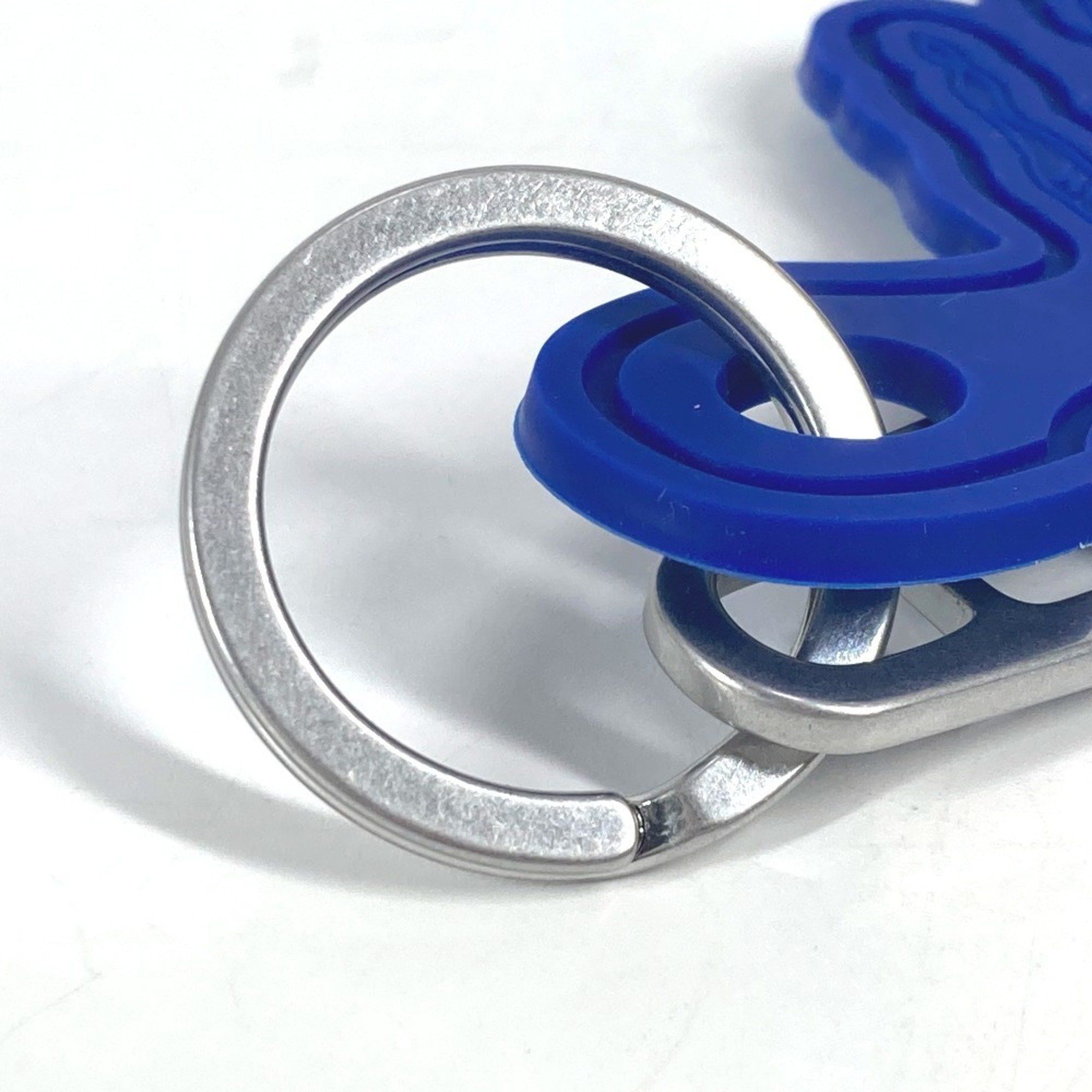 Burberry Burberry Logo Bag Charm with Carabiner Accessory Keychain Rubber Men's Women's Blue Size ONE SIZE - 9 Thumbnail