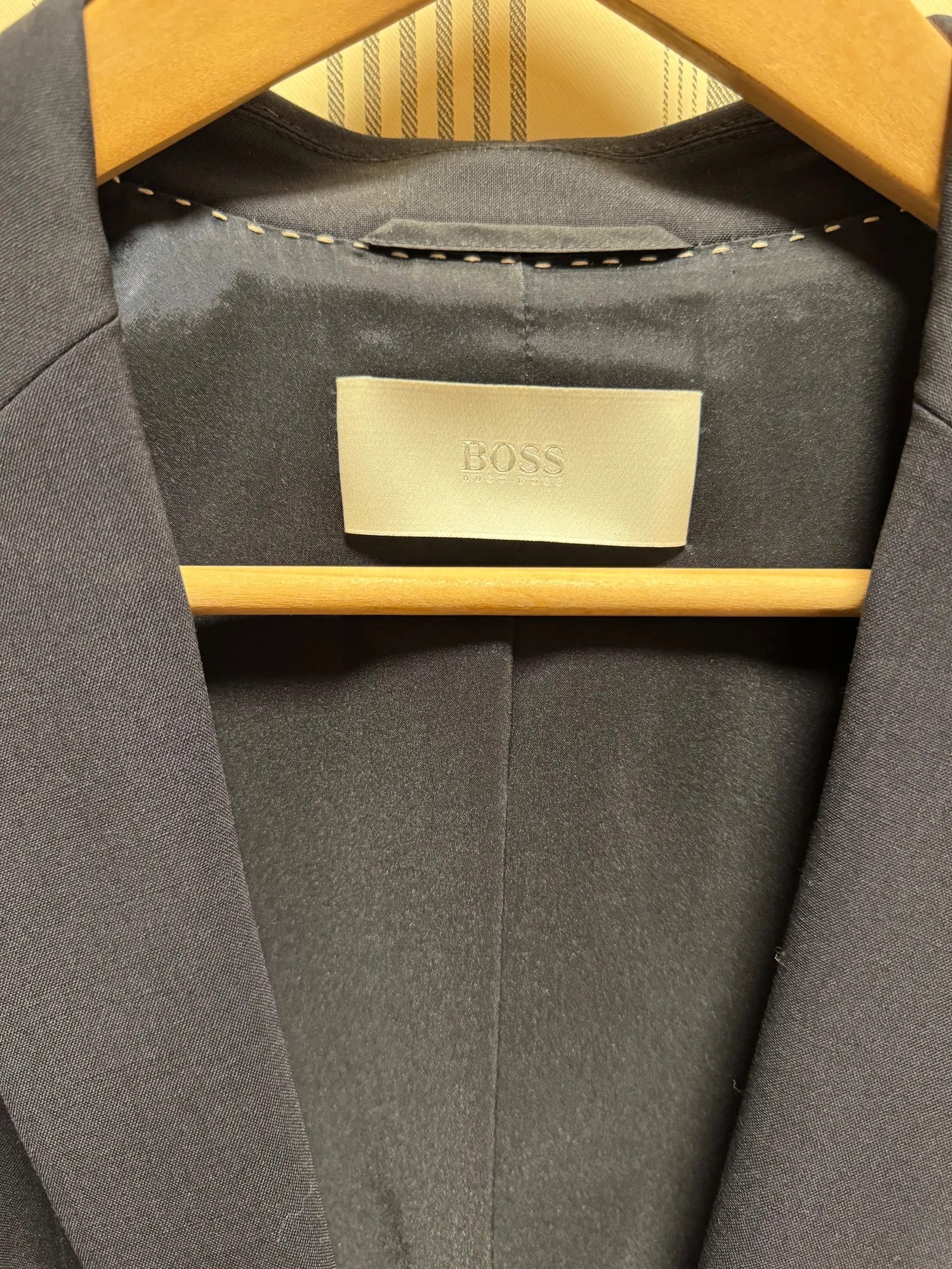 Hugo Boss Hugo Boss Blazer Size S / US 4 / IT 40 - 2 Thumbnail