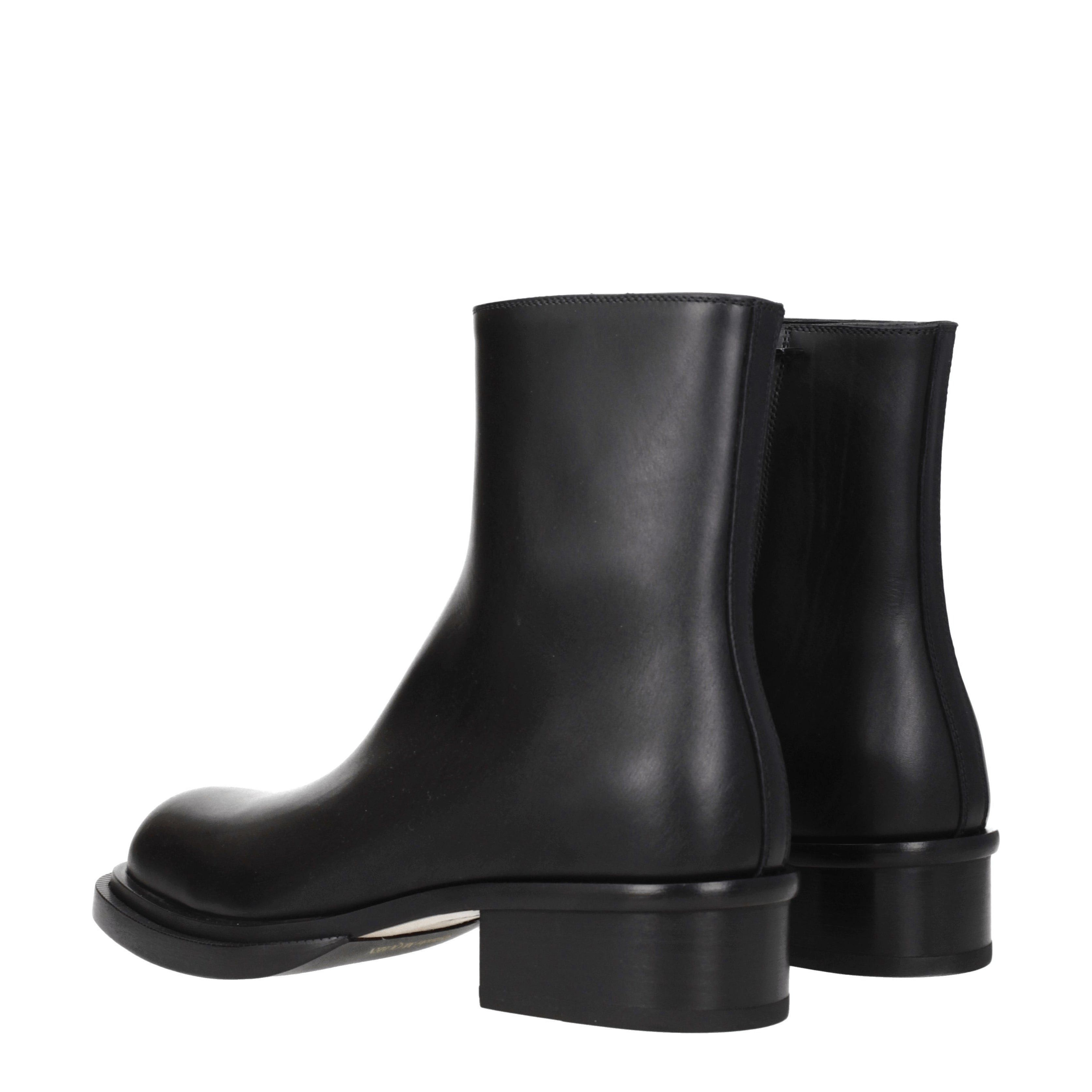 Alexander McQueen Ankle Boots in Leather Size US 7 / EU 40 - 4 Thumbnail