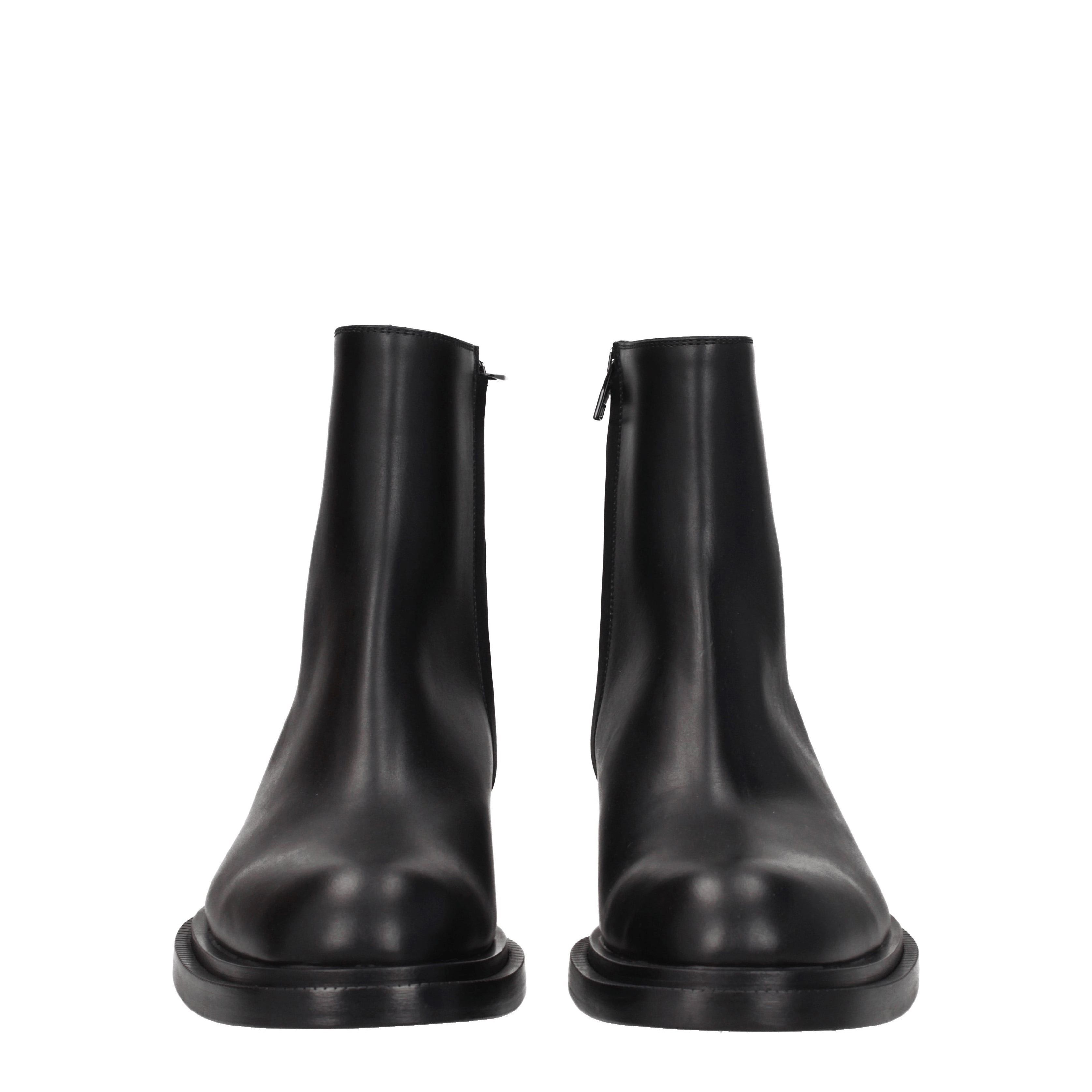 Alexander McQueen Ankle Boots in Leather Size US 7 / EU 40 - 3 Thumbnail