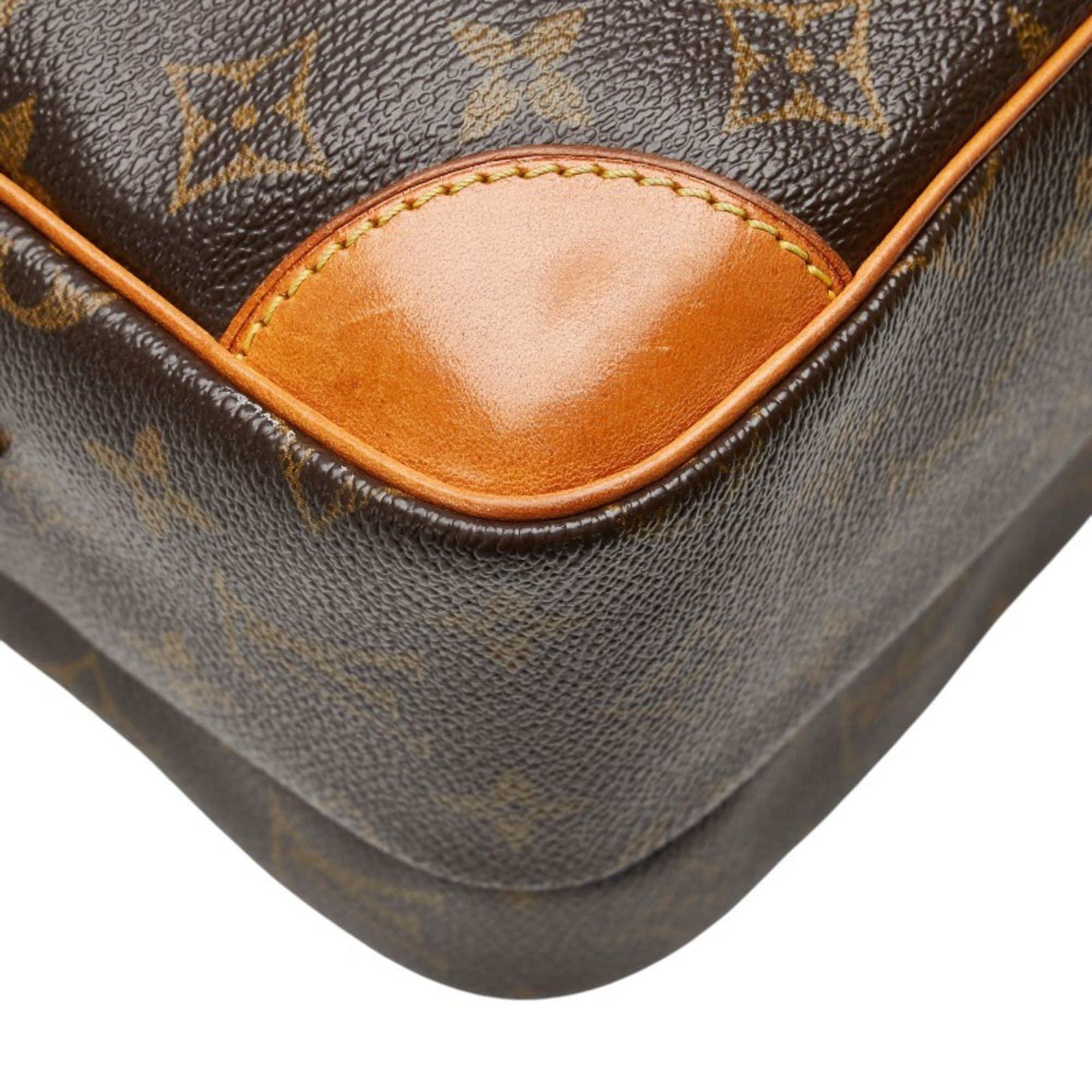 Louis Vuitton Louis Vuitton Nile shoulder Size ONE SIZE - 7 Thumbnail
