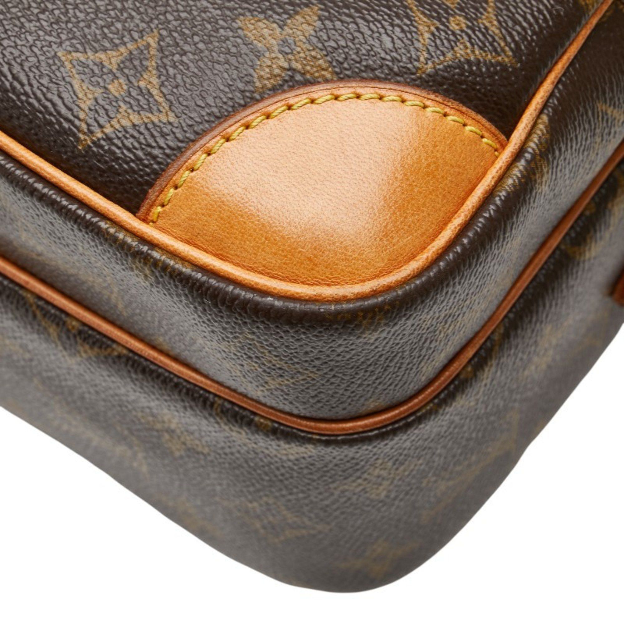 Louis Vuitton Louis Vuitton Nile shoulder Size ONE SIZE - 5 Thumbnail