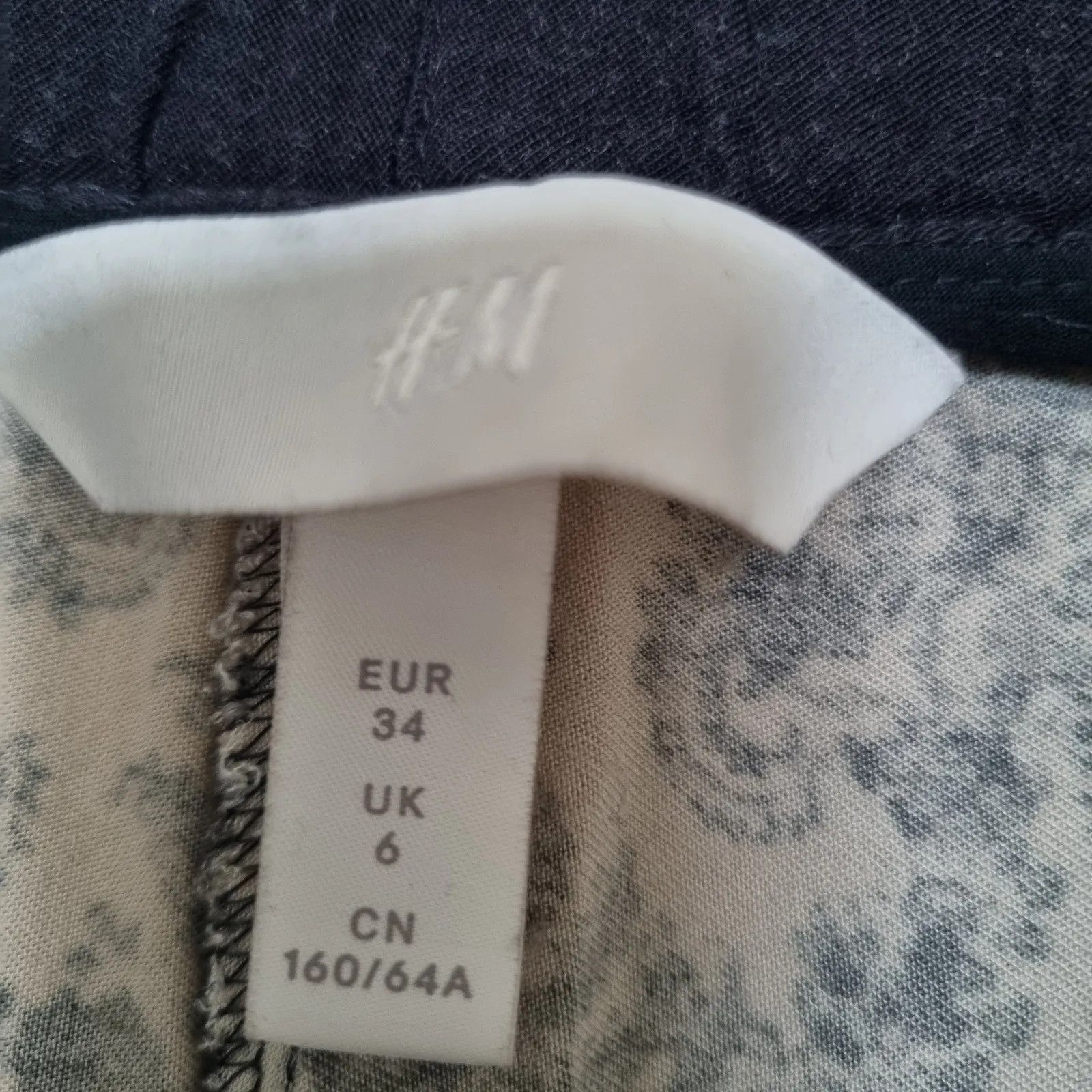 H&M H&M Pants Size 25" / US 0 / IT 36 - 2 Thumbnail