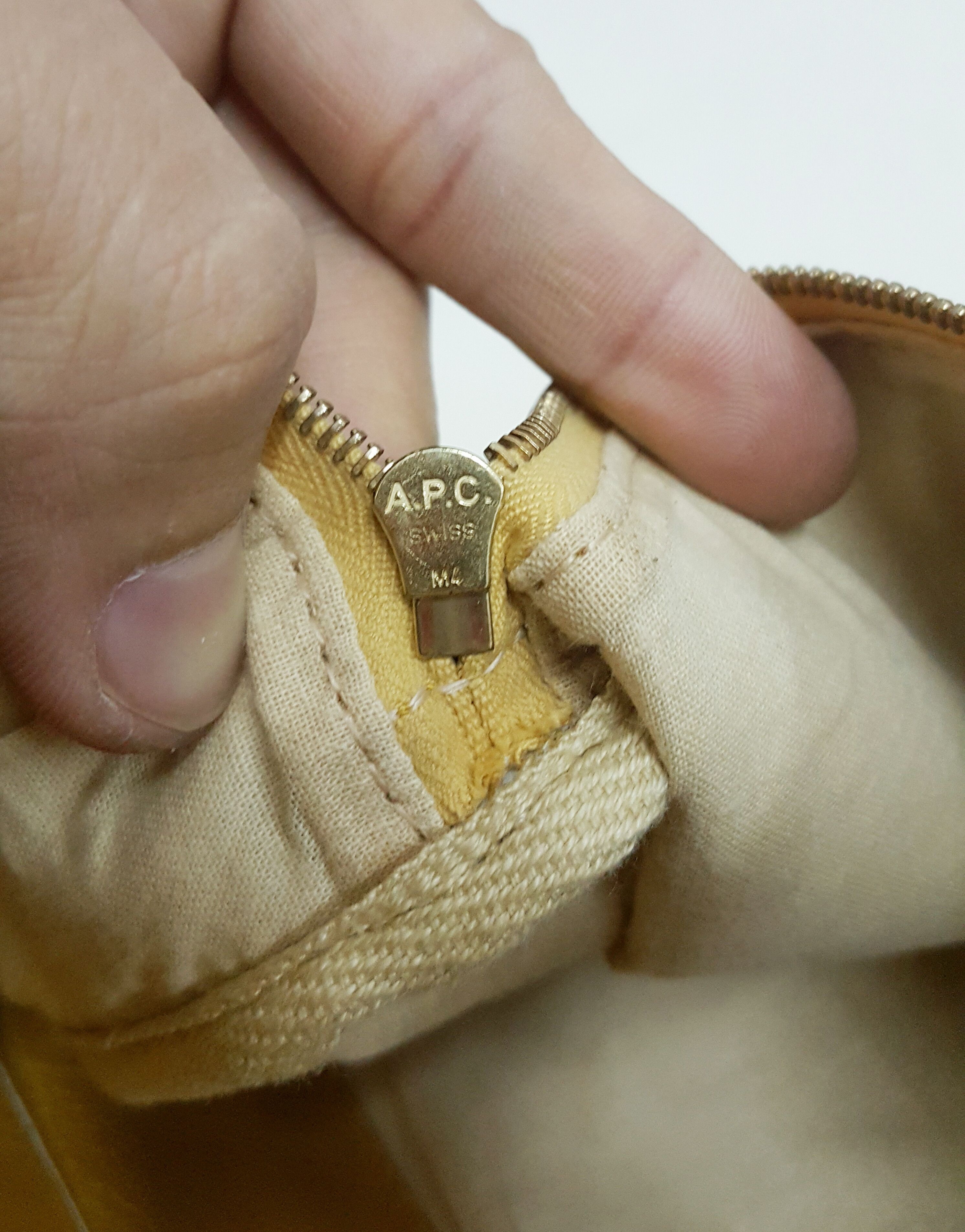 A.P.C. A.P.C Leather Clutch Bag Size ONE SIZE - 11 Thumbnail