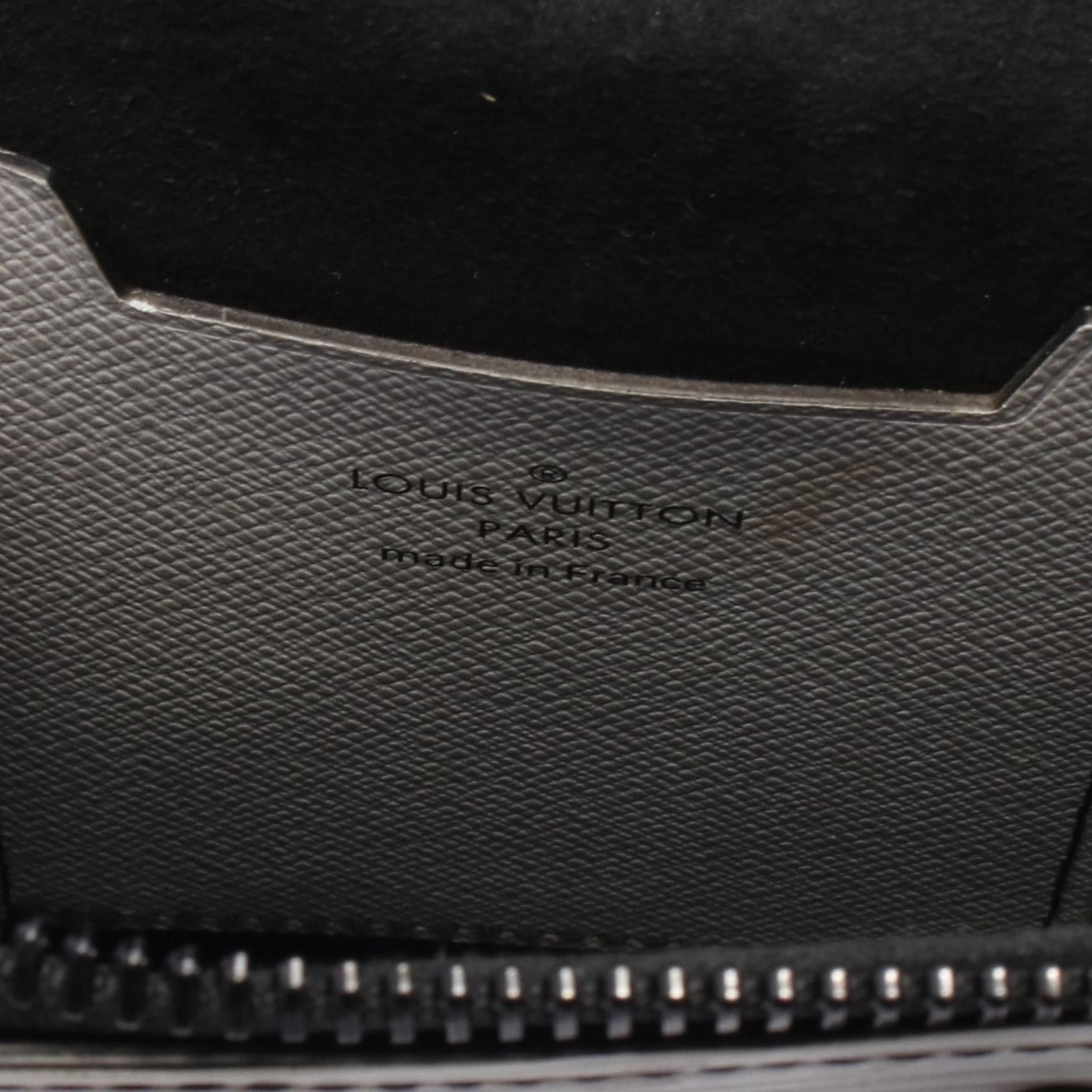 Louis Vuitton Louis Vuitton Phone Box Epi Bron Shoulder Bag Leather White Size ONE SIZE - 4 Thumbnail