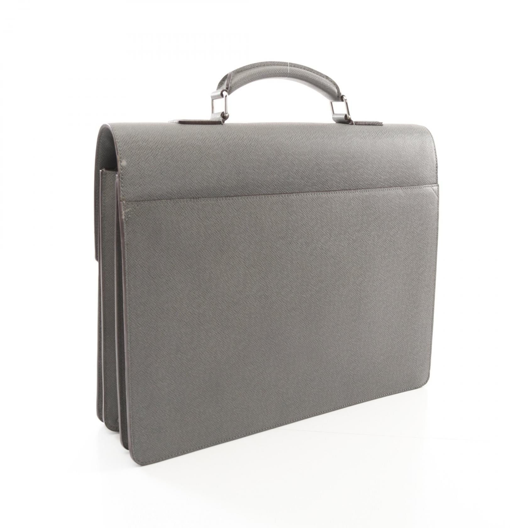 Louis Vuitton Louis Vuitton Neo Robusto 3 Taiga Glacier Briefcase Business Bag Leather Gray Size ONE SIZE - 2 Thumbnail