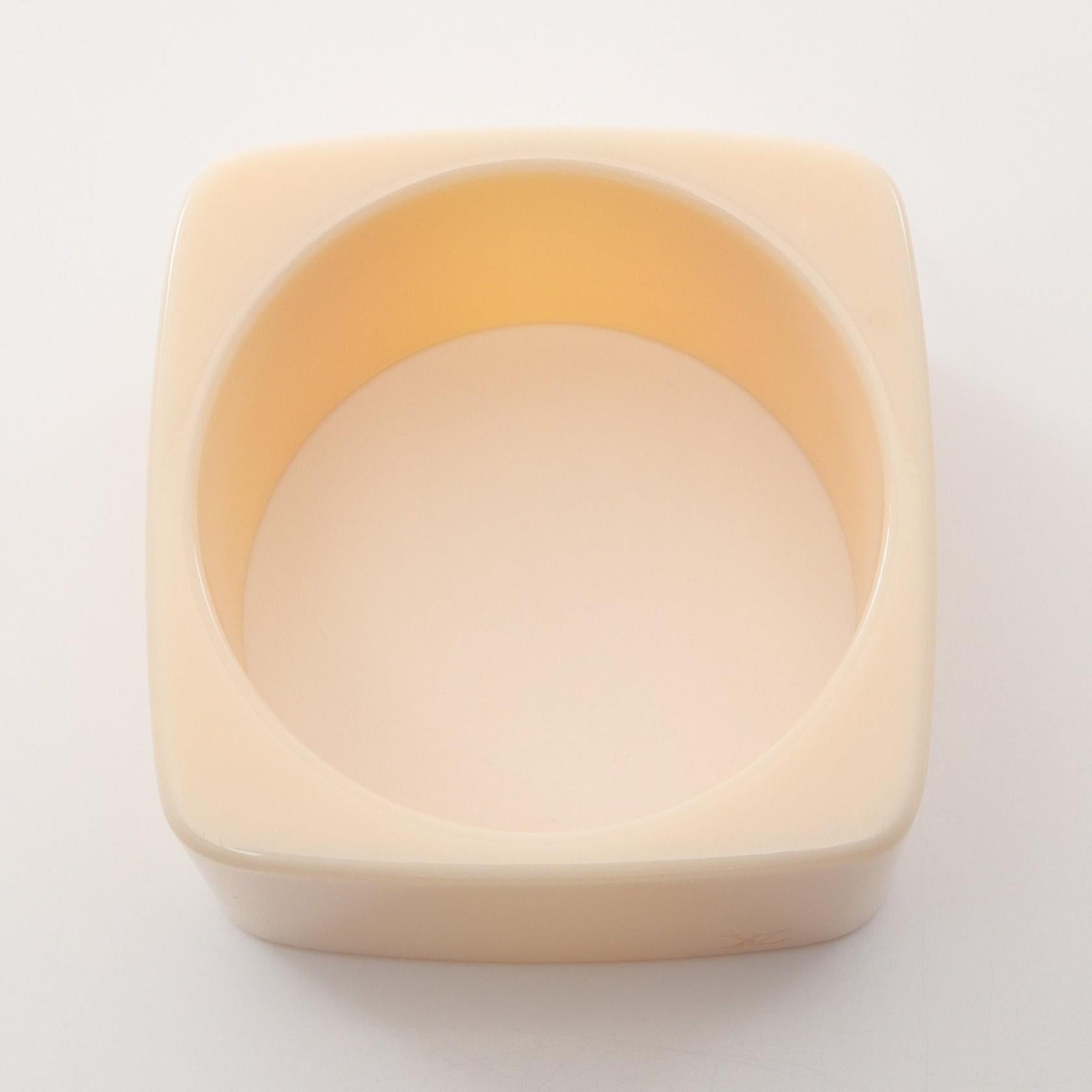 Louis Vuitton Louis Vuitton Art Bangle Ivory Size ONE SIZE - 7 Thumbnail