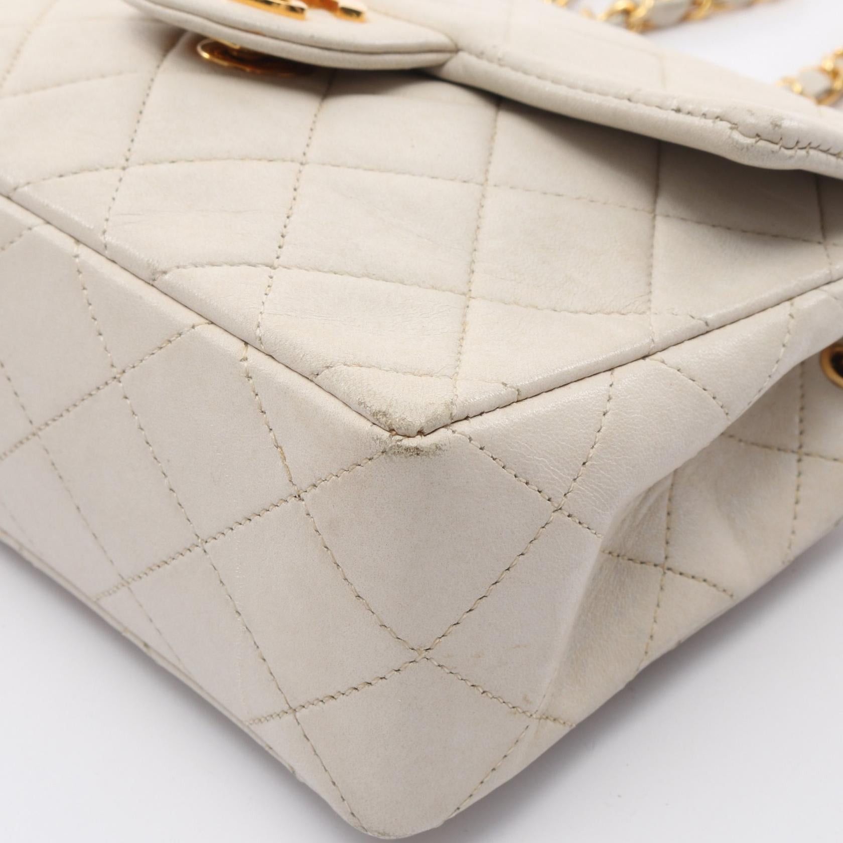 Chanel Chanel Mini Matelasse Chain Shoulder Bag Lambskin White Gold Hardware Size ONE SIZE - 7 Thumbnail