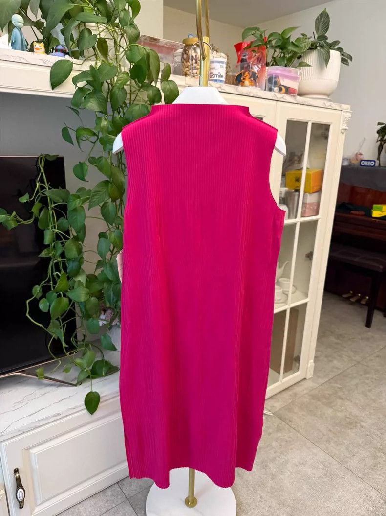 Issey Miyake Issey Miyake Dress in Dragon Fruit Color-yf Size 36" / US 14 / IT 50 - 6 Thumbnail