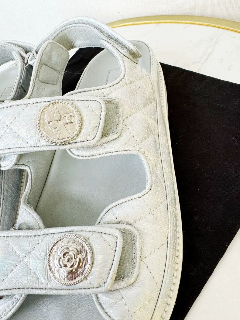 Chanel Chanel Velcro Sandals Size 37 for Sale Size US 7 / IT 37 - 2 Thumbnail