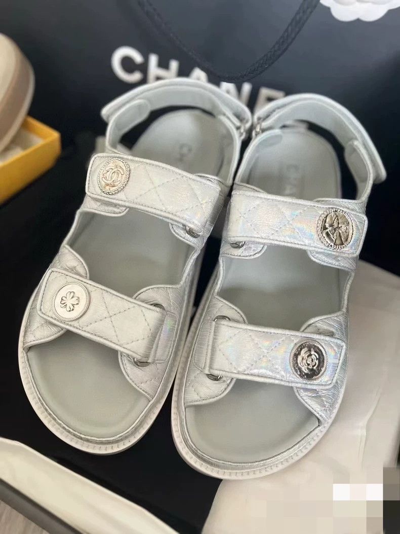 Chanel Chanel Velcro Sandals Size 37 for Sale Size US 7 / IT 37 - 8 Thumbnail