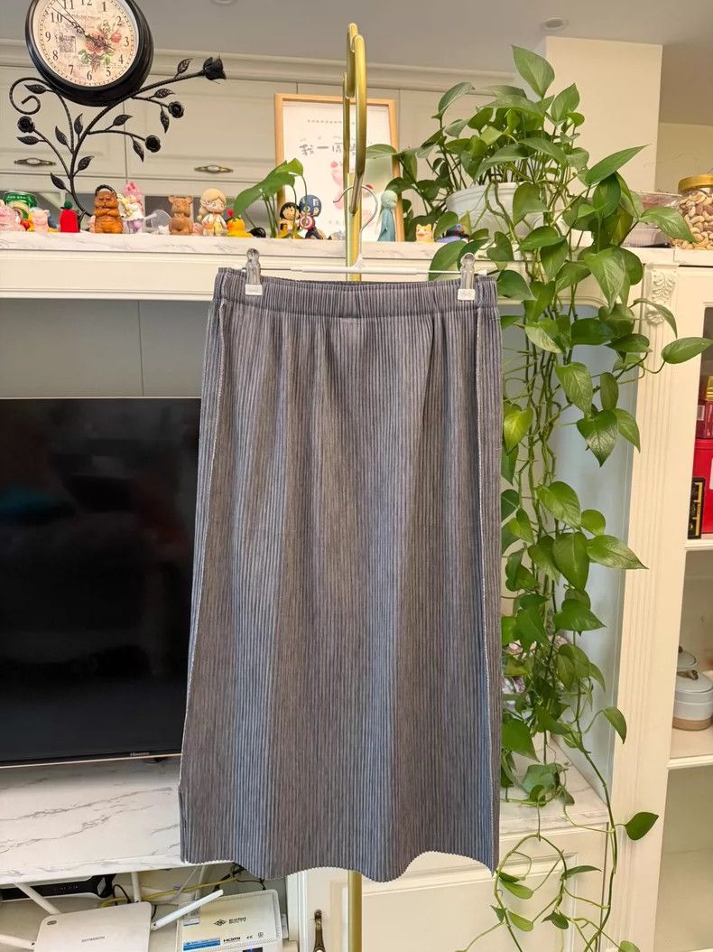 Issey Miyake Issey Miyake Gray Straight Midi Skirt Size 22" - 6 Thumbnail