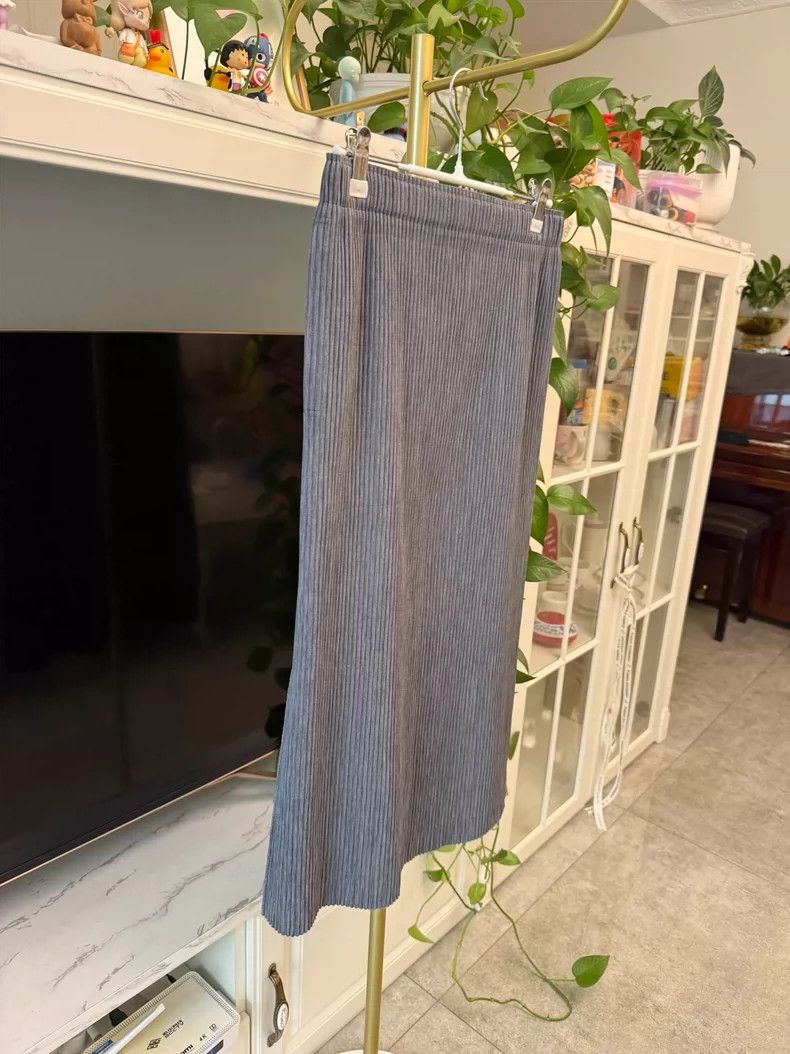 Issey Miyake Issey Miyake Gray Straight Midi Skirt Size 22" - 3 Thumbnail