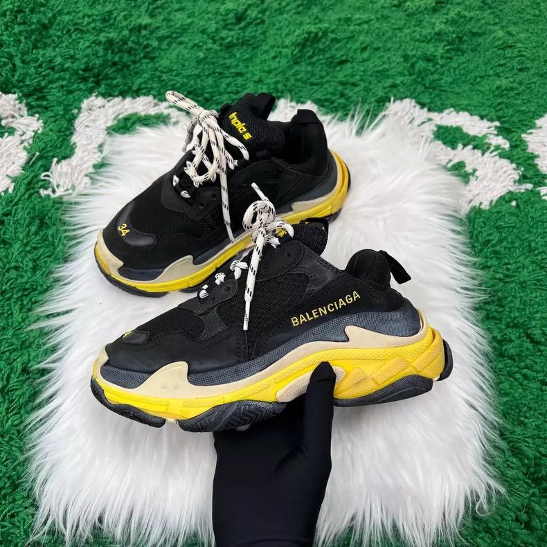 Balenciaga Balenciaga Triple S Sneakers with Black and Yellow Size US 10 / EU 43 - 2 Thumbnail