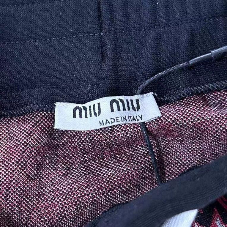 Miu Miu Black and Red Letter Print Knit Skirt Size 22" - 5 Thumbnail