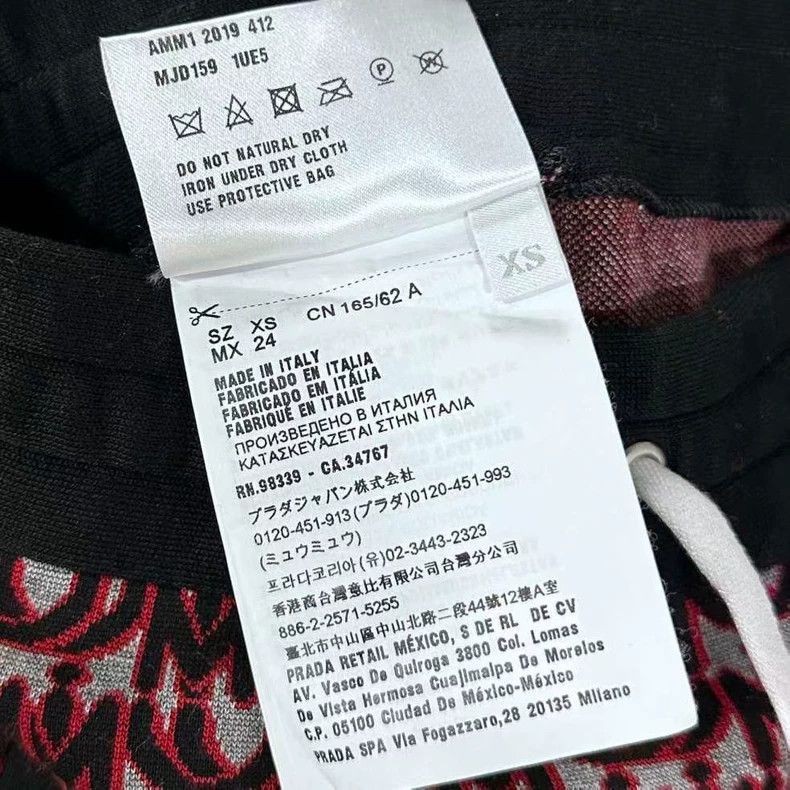 Miu Miu Black and Red Letter Print Knit Skirt Size 22" - 6 Thumbnail
