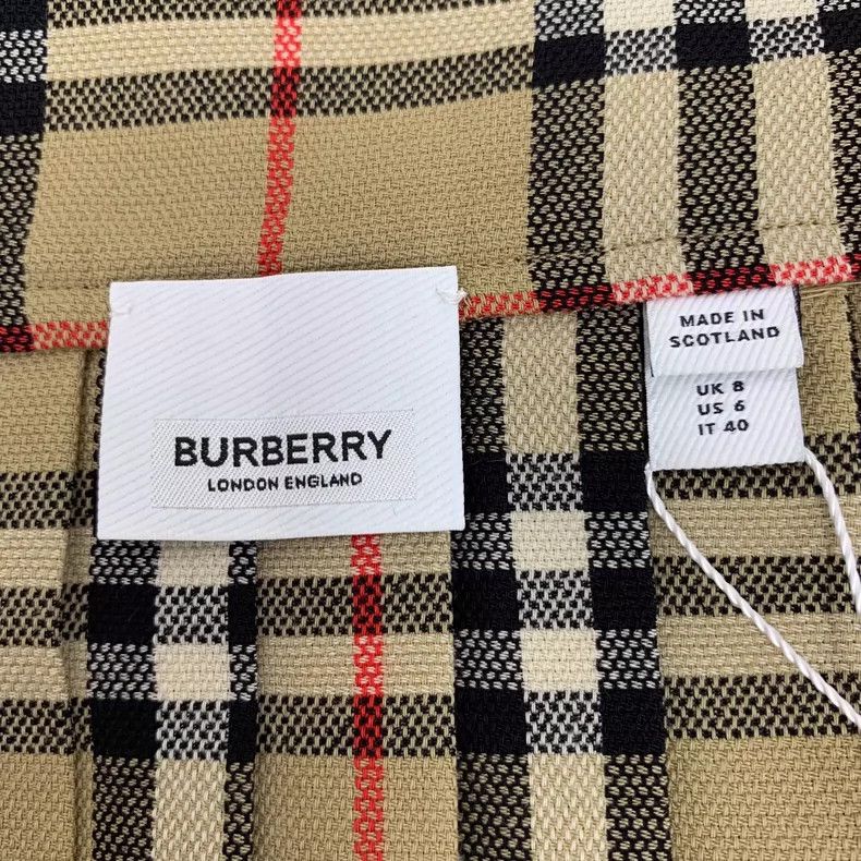 Burberry Burberry Classic Check Pleated Skirt in Brown Size 40" / US 18 - 5 Thumbnail